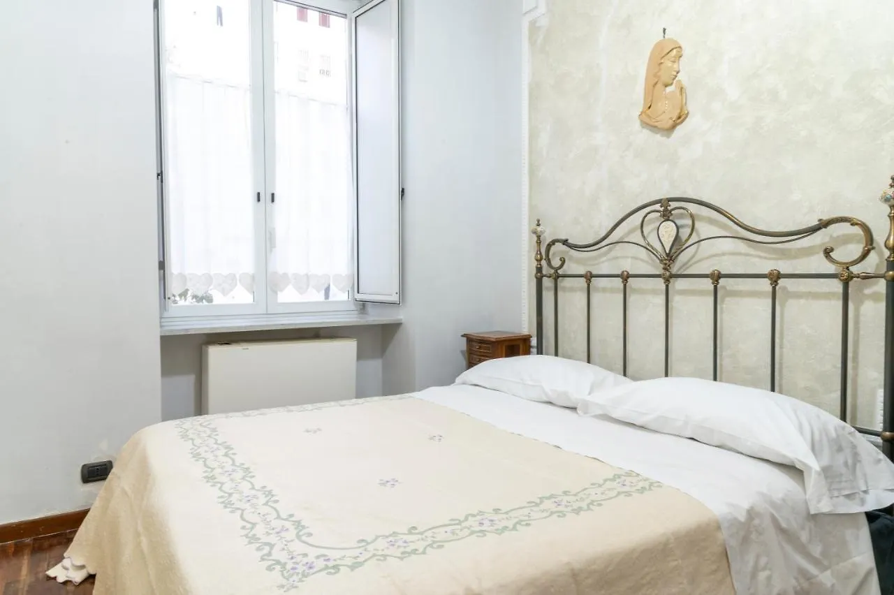 Deluxe Apartment With Garden In Vomero Naples 0*,  Italy